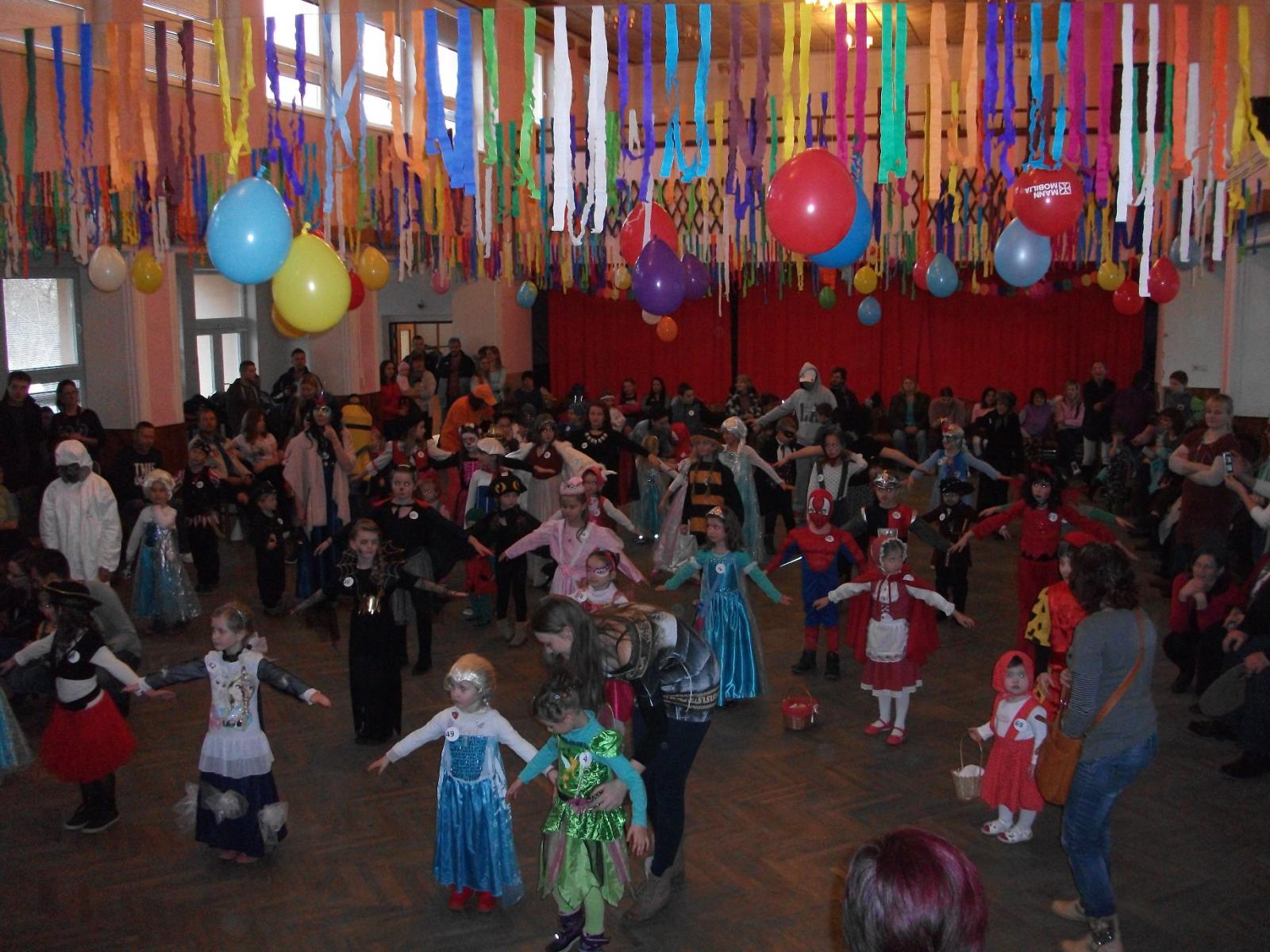 Fotogaléria Detský karneval 2016 (30) Detský karneval 2016